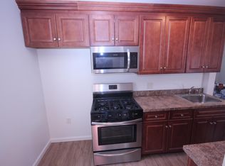 36 4th St, Ridgefield Park, NJ 07660