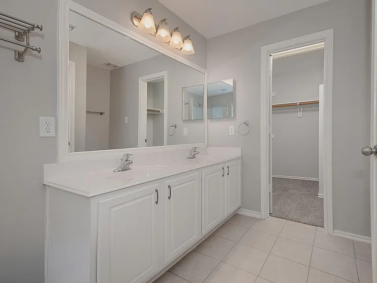 247 W Stedhill Loop — Photo 16