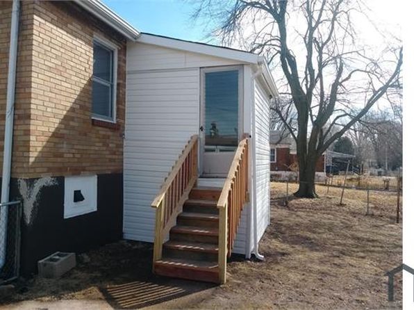 7134 W Florissant Ave