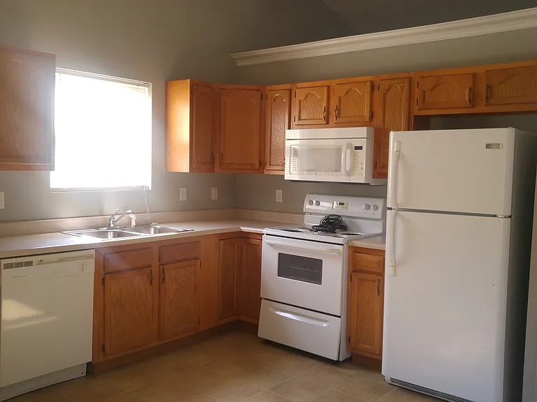 3234 Bunting Ln — Photo 10