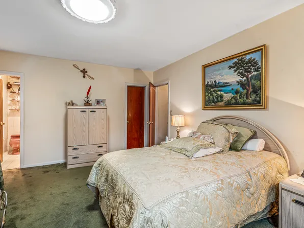 86-79 Pinto Street image 15 of 25