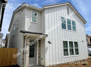2762 E Tamarind Dr, Fresno, CA 93730