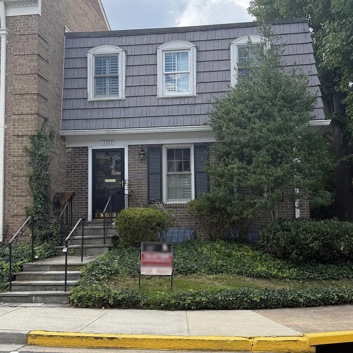 3 bed, 3.5 bath, 2442 sqft, $3,995 — Photo 1