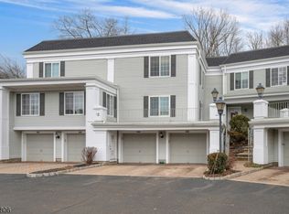 198 Riveredge Dr, Chatham, NJ 07928