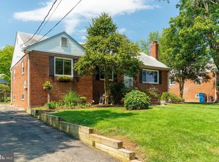 5916 Dinwiddie St, Springfield, VA 22150