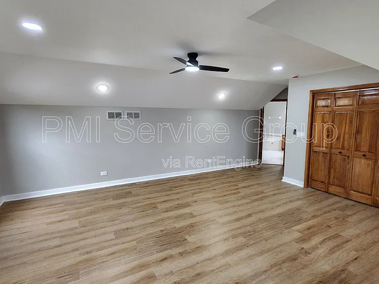 3467 Charlemaine Dr — Photo 8