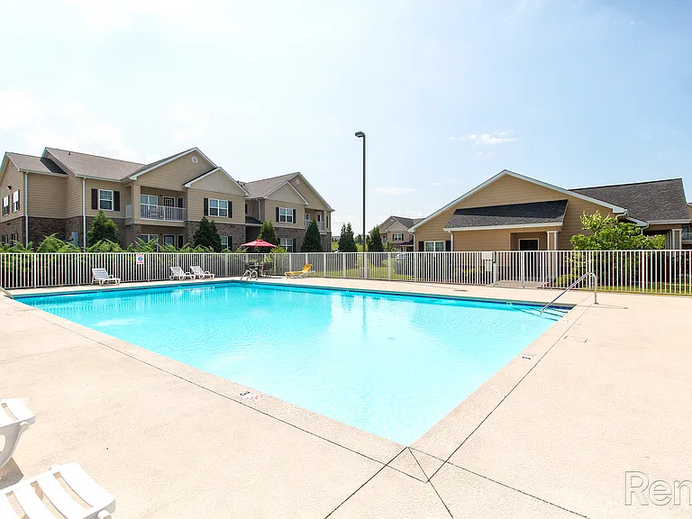 Highland Ridge Apartments — Photo 10