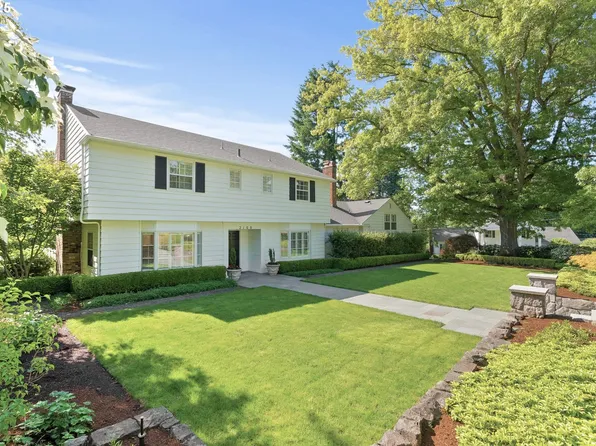 2100 Hillside Dr, Lake Oswego, OR 97034