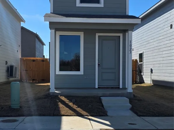 1023 Bishop Creek Dr, Princeton, TX 75407