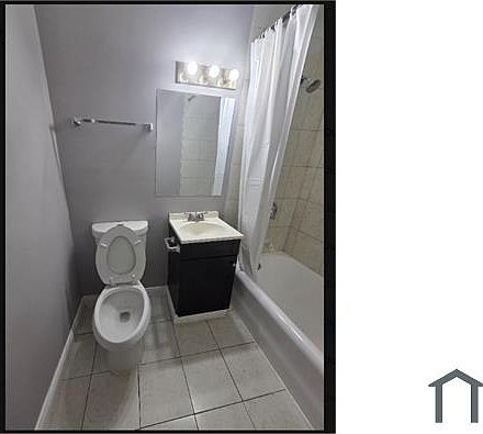 4th image of 7048 S Michigan Ave #1G