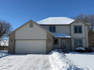 606 Samuel Dr, Madison, WI 53717