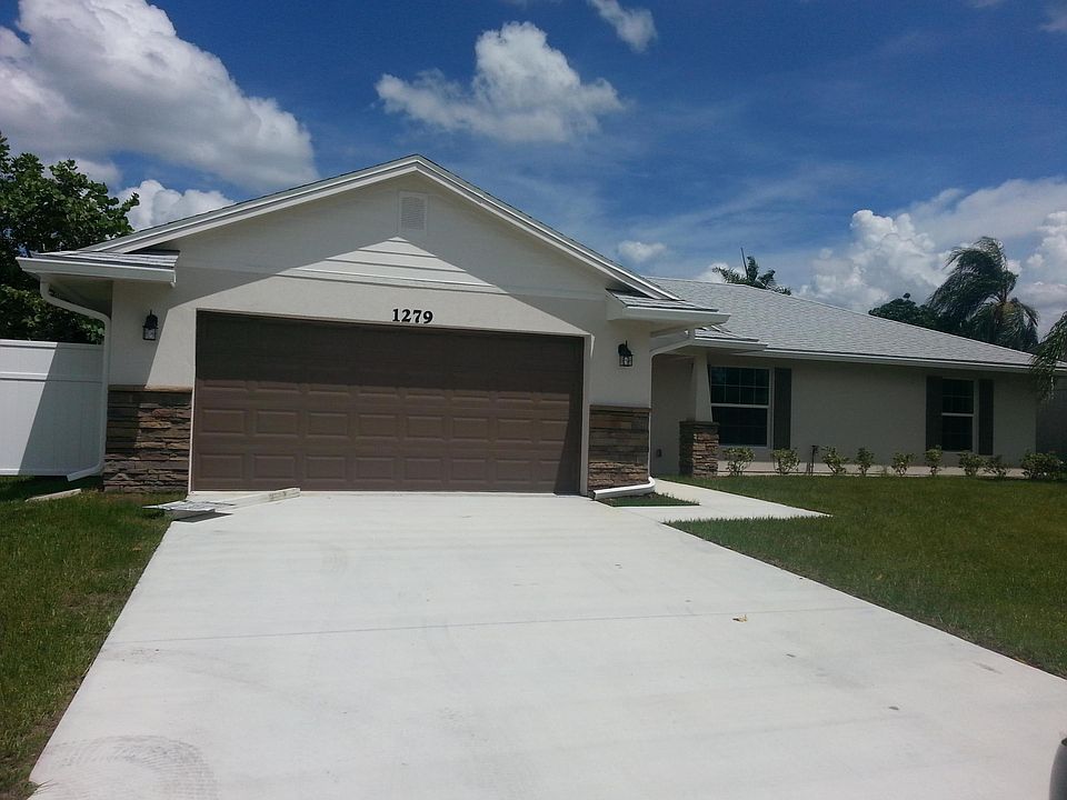 1st image of 1279 SW Avens Street