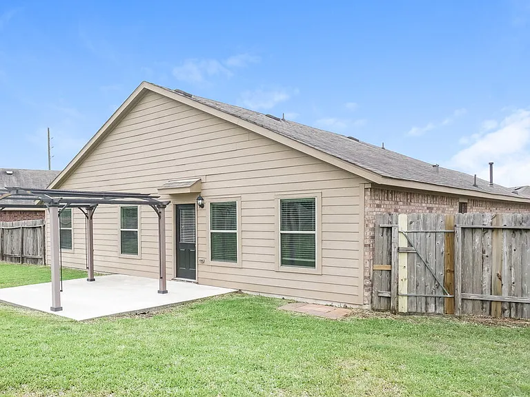 23302 Sawmill Pass — Photo 16
