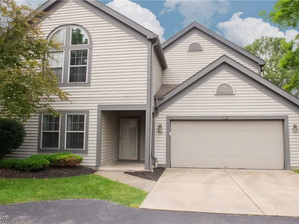 307 N Bayshore Dr, Columbiana, OH 44408