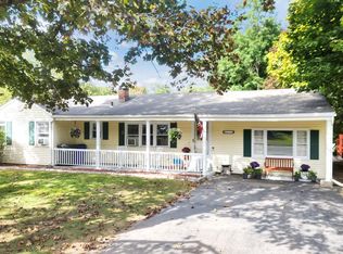 276 North St, Windsor Locks, CT 06096