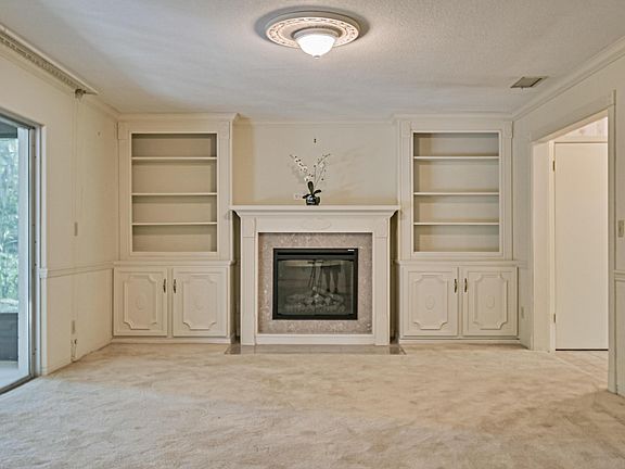 5th image of 30 S Saint Andrews Dr