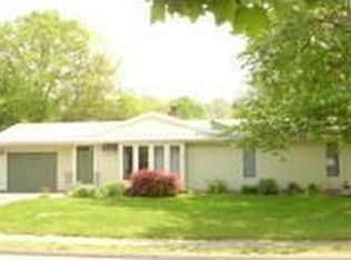 9 Ruthellen Rd, Hudson, MA 01749