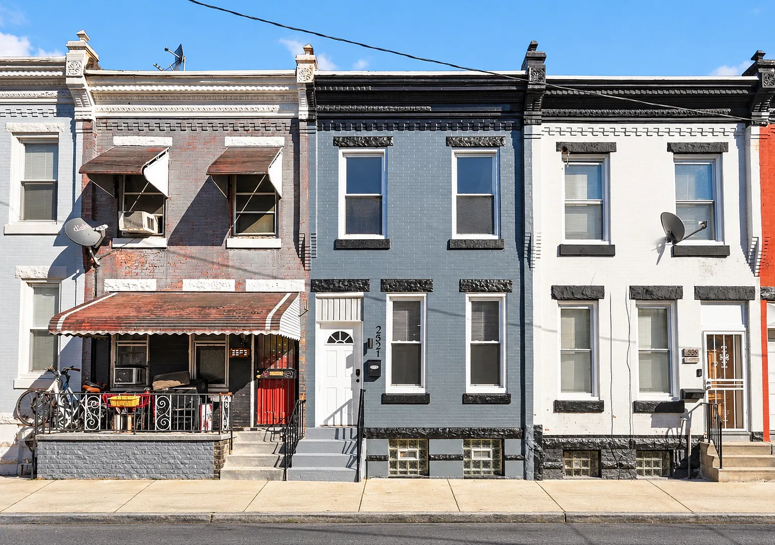 Renovated 3 Bedroom House in North Philadelphia — Photo 1