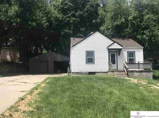 5106 N 38th St, Omaha, NE 68111