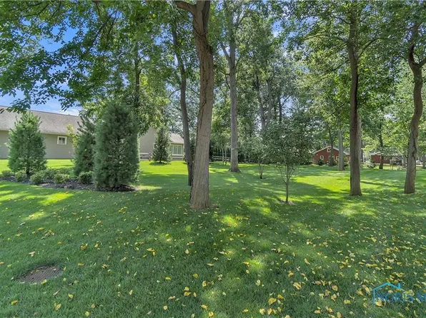 4629 Sandhill Ct, Sylvania, OH 43560