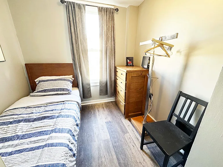 4212 Haldane St #2 — Photo 9