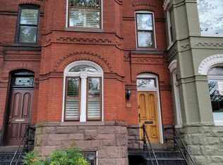 208 11th St SE #B, Washington, DC 20003