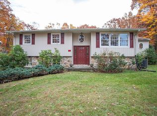 458 Dark Hollow Rd, North Tazewell, VA 24630