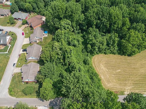 4th image of 5615 Dogwood Ln