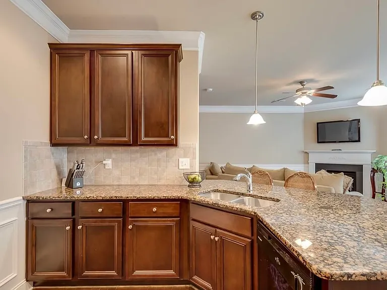426 Woodbark Ct — Photo 20