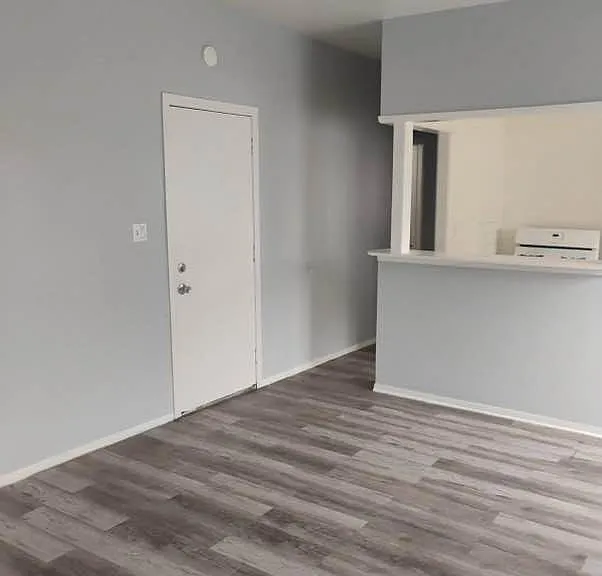 441 W Cowles St #441 — Photo 1