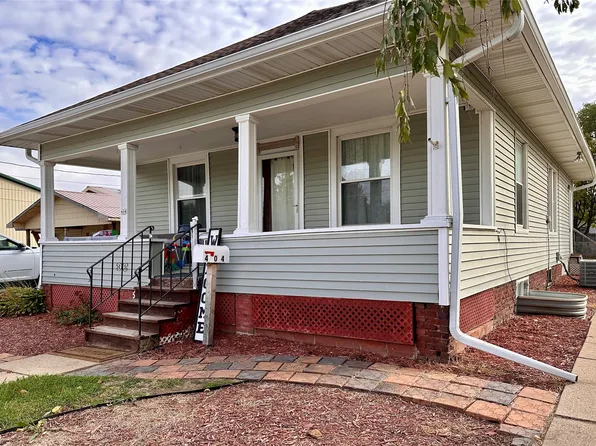 404 W 8th St N, Newton, IA 50208