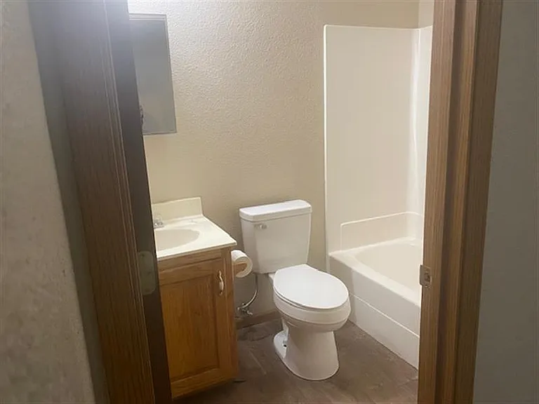 804 Hickory St #4 — Photo 15
