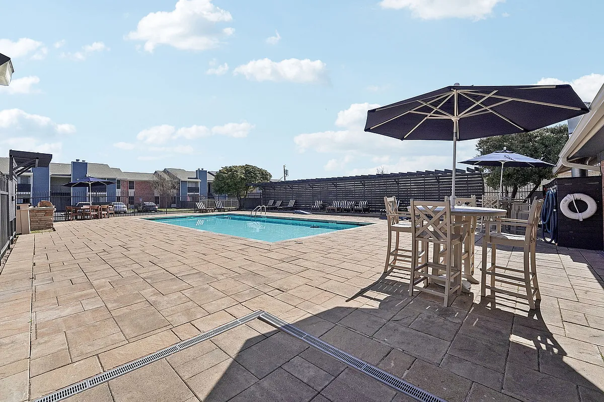 Azur Apartments, Waco, Texas - Azur