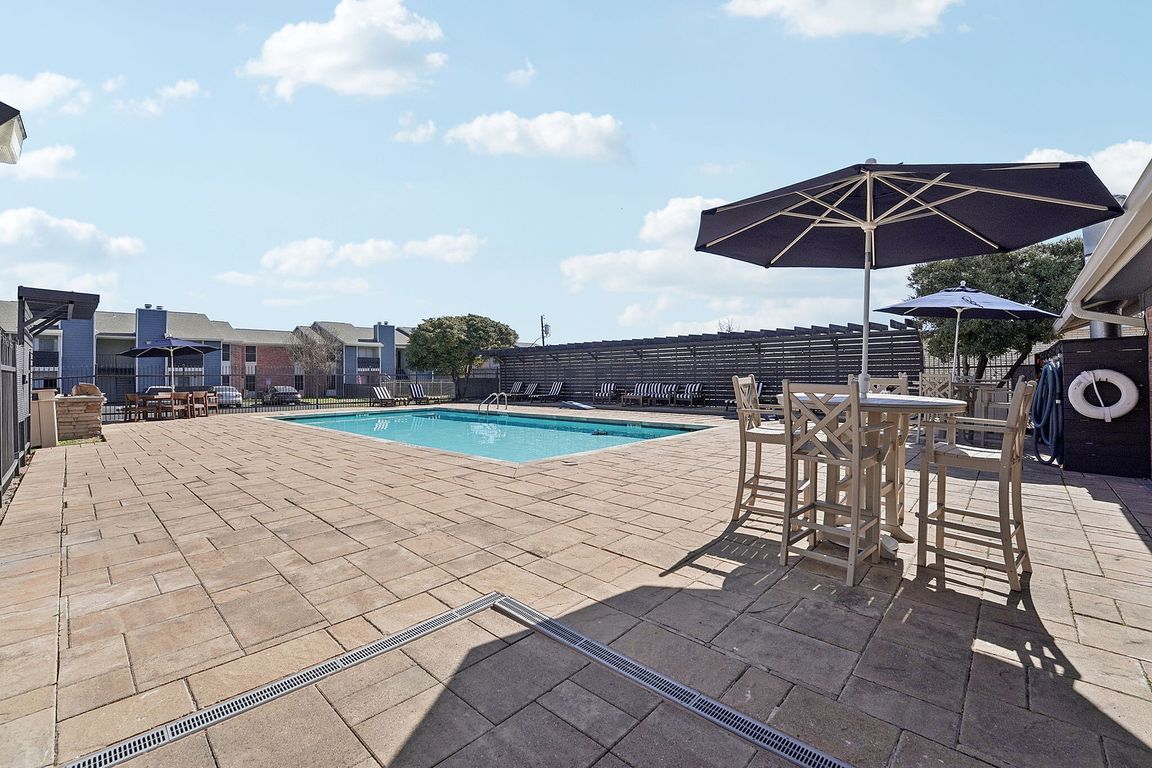 Azur Apartments, Waco, Texas