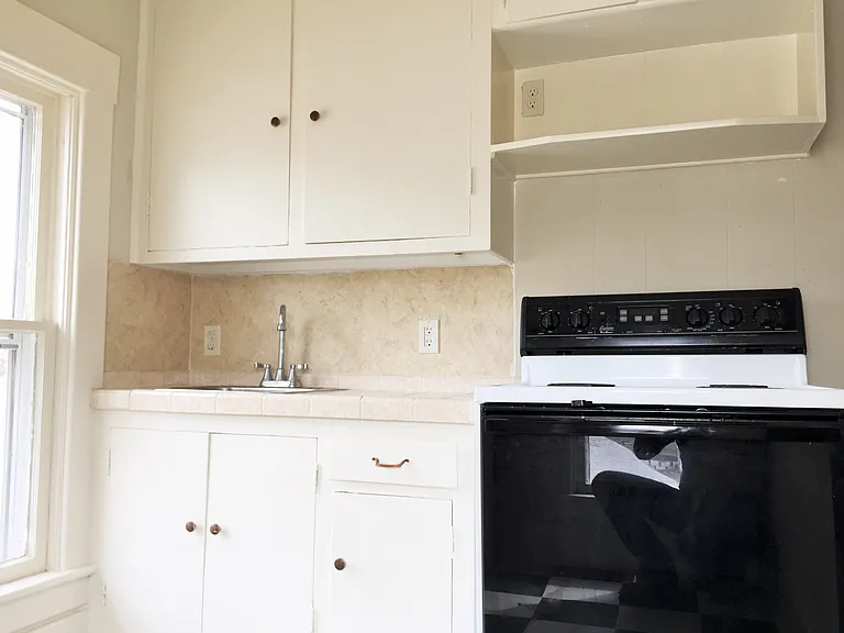 801 S Millwood Ave #3 — Photo 5