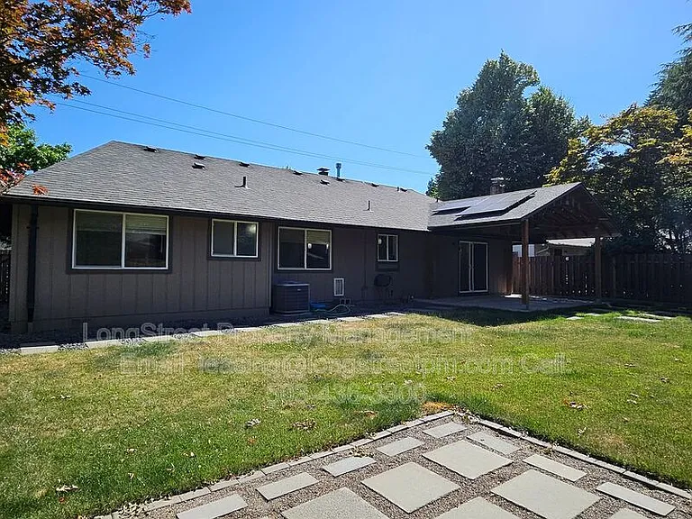 8645 SW Avery St — Photo 4