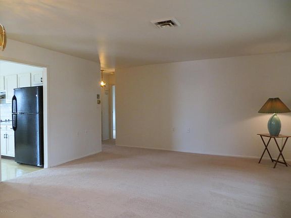 5th image of 1005B Aberdeen Dr #100B