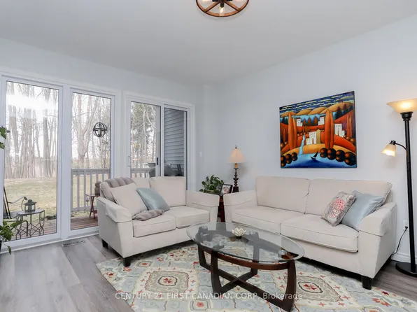 374 Front St #10, Central Elgin, ON N5L 1G1