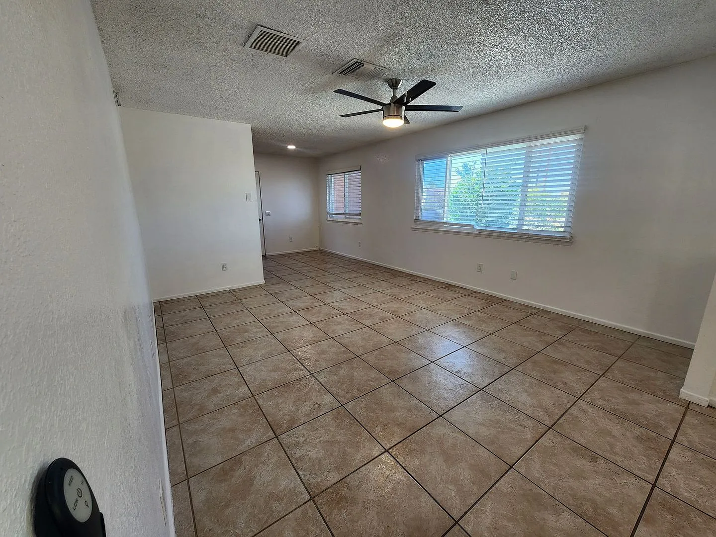 Must See! Spacious 3 Bedroom Home w/ Solar — Photo 2