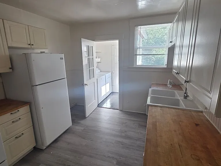 52-58 B St — Photo 2