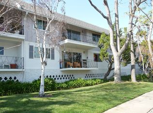 21 Willow Rd APT 8, Menlo Park, CA 94025