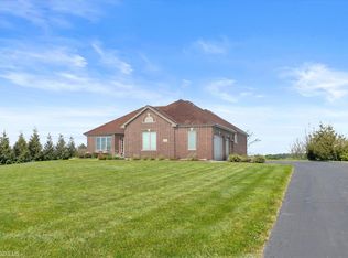 13520 W Delaney Rd, New Lenox, IL 60451