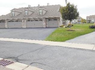 932 Arvle Cir, Sycamore, IL 60178