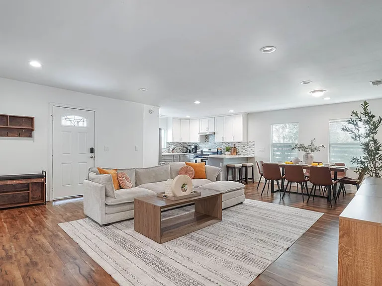 120 N Rowan Ave — Photo 25
