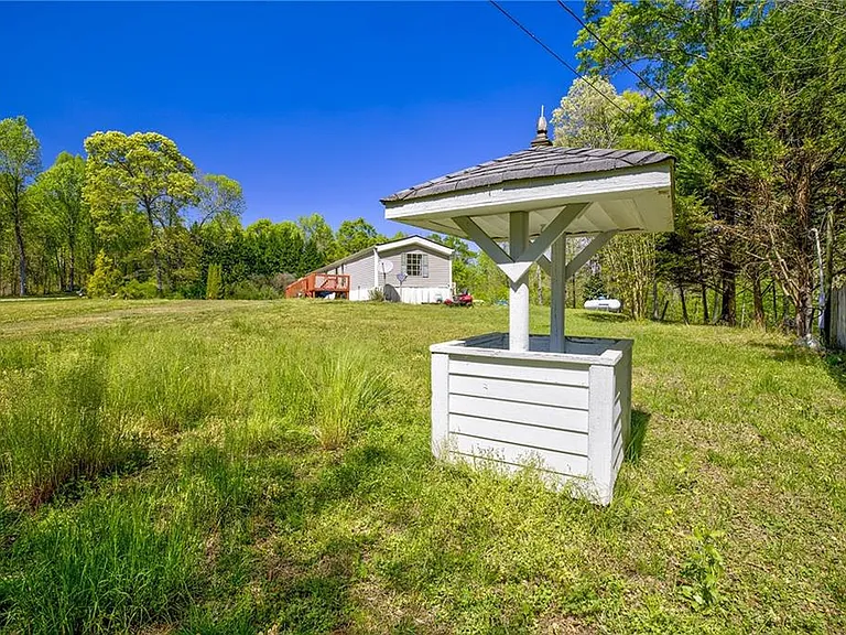 4201 Dunagan Rd — Photo 32