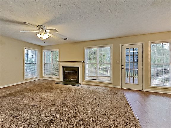 5th image of 925 Twin Brook Ct