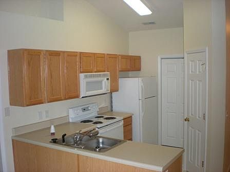 2nd image of 1851 Trailwood Heights Ln Unit 304
