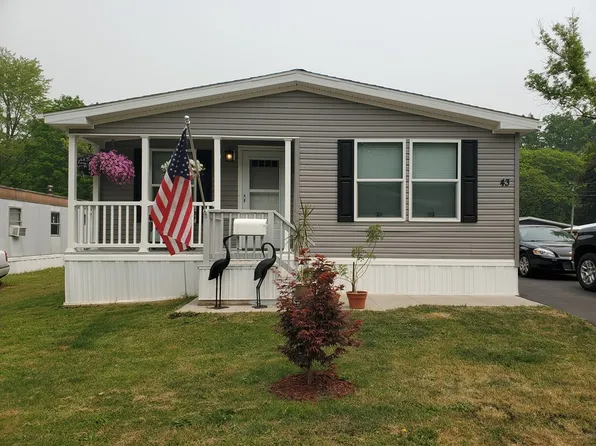 43 Fondiller Ave, Rochester, NY 14625