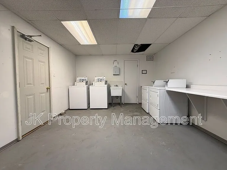 310 5th St N #34 — Photo 17