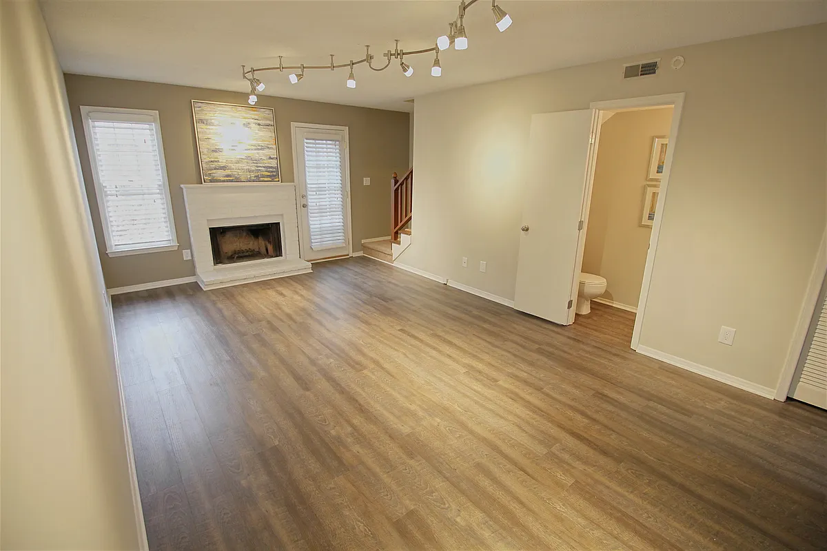 Building Photo - 1631 Hammock Pl